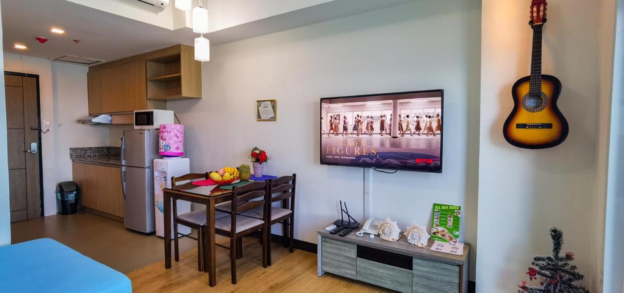 Oceanfront At Arterra, Fast Wifi, Nflix, Kitchen -C Villa Lapu-Lapu City Eksteriør billede