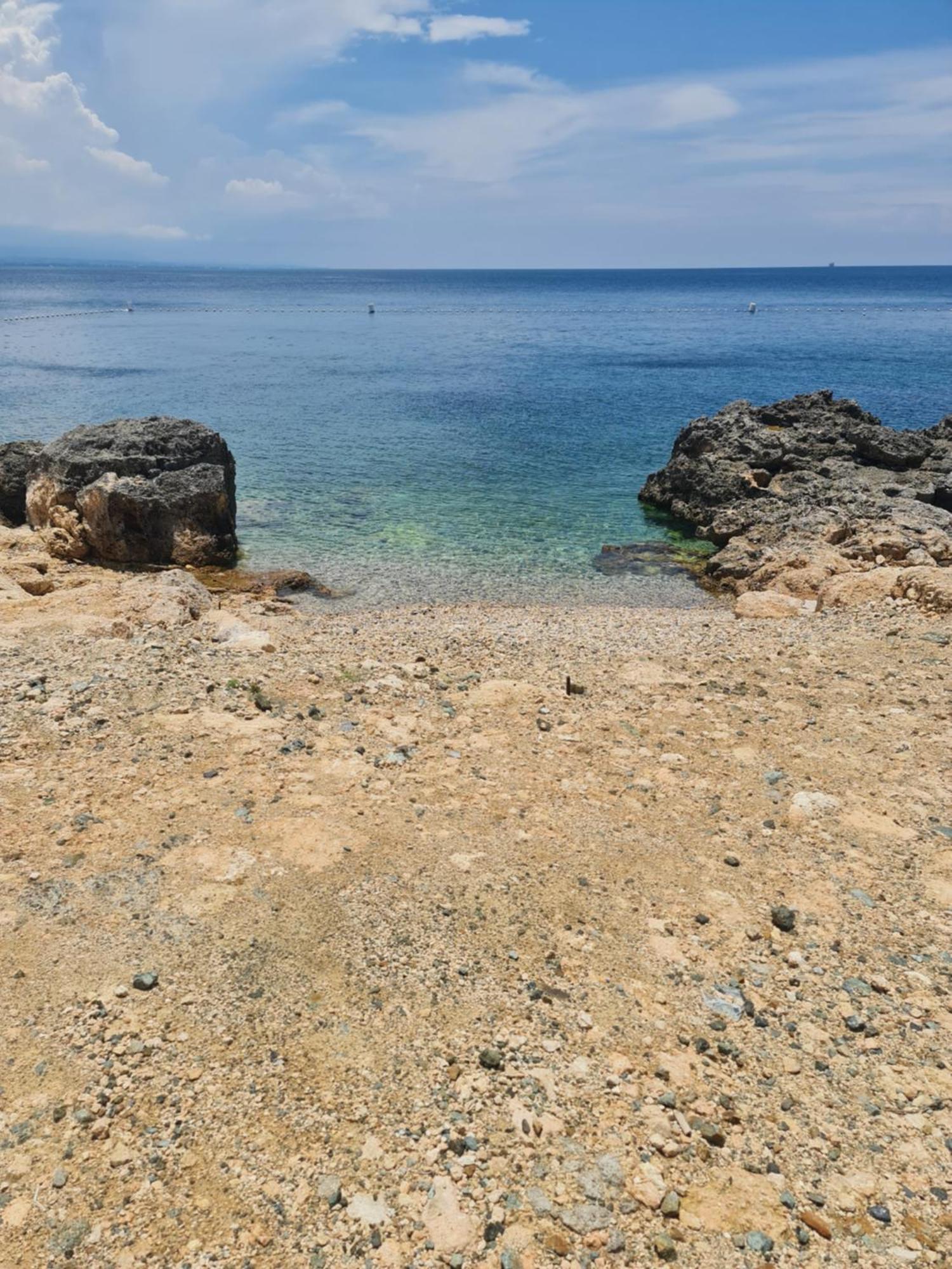 Oceanfront At Arterra, Fast Wifi, Nflix, Kitchen -C Villa Lapu-Lapu City Eksteriør billede
